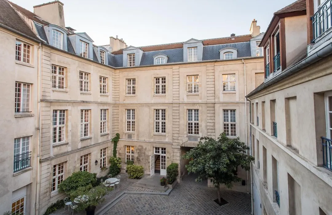 Mije Marais Hostel-1